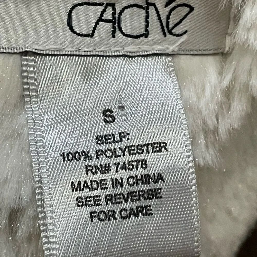 Cache Lightweight Jacket - Picture 4 of 4